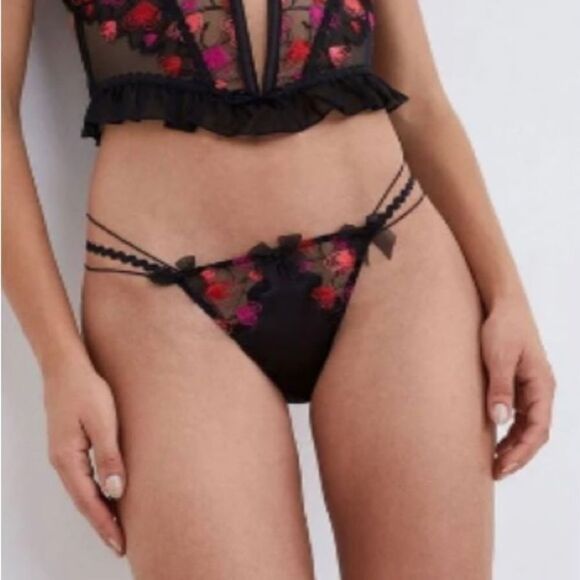 For Love and Lemons Black Heart Thong Panty XXS NWT - Picture 1 of 10